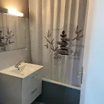 Grand Lumineux Memorial Apartmán *